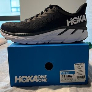 Mens Hoka One One size 11.  Black & White.